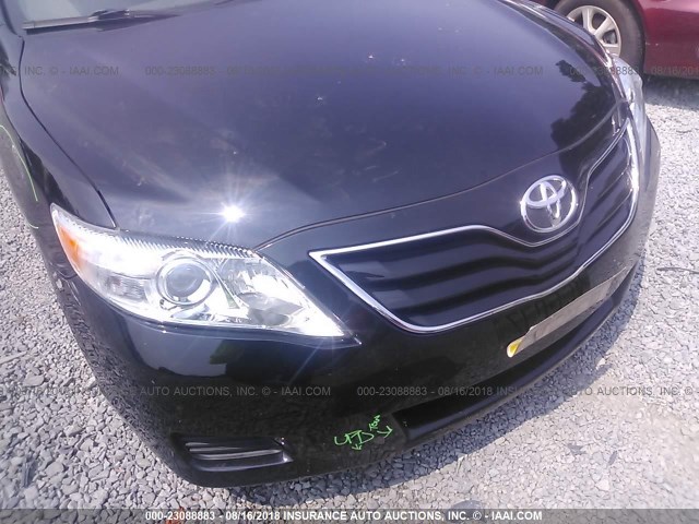 4T1BF3EK6AU097939 - 2010 TOYOTA CAMRY SE/LE/XLE შავი ფოტო 6