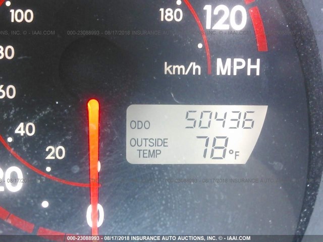 2T1LR32E15C368357 - 2005 TOYOTA COROLLA MATRIX XR BLUE photo 7