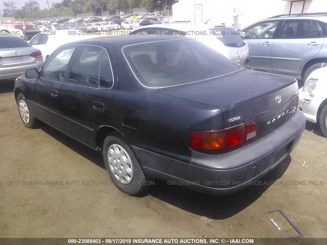 4T1BG12K9TU736100 - 1996 TOYOTA CAMRY DX/LE/XLE BLACK photo 3