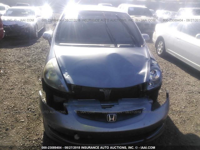 JHMGD37668S022856 - 2008 HONDA FIT SPORT GRAY photo 6