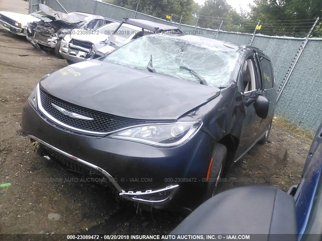 2C4RC1EG4JR291801 - 2018 CHRYSLER PACIFICA TOURING L PLUS GRAY photo 2