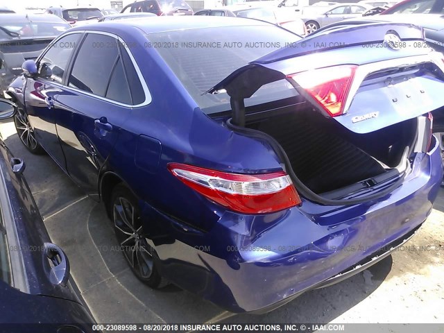 4T1BF1FK8FU916329 - 2015 TOYOTA CAMRY LE/XLE/SE/XSE 蓝色 照片 3
