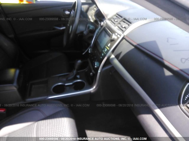 4T1BF1FK8FU916329 - 2015 TOYOTA CAMRY LE/XLE/SE/XSE 蓝色 照片 5