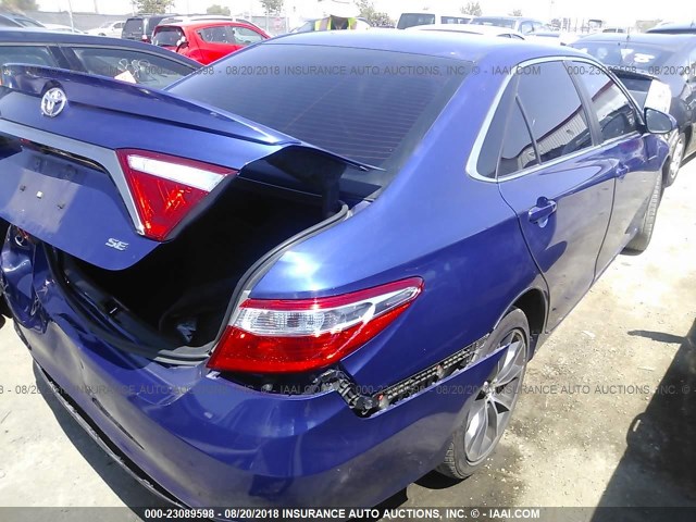 4T1BF1FK8FU916329 - 2015 TOYOTA CAMRY LE/XLE/SE/XSE 蓝色 照片 6