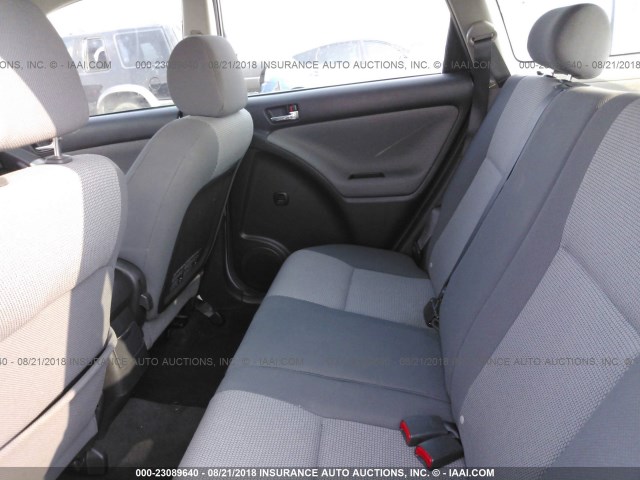 2T1KR32E47C628703 - 2007 TOYOTA COROLLA MATRIX XR SILVER photo 8