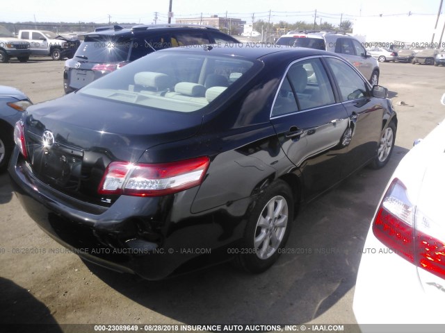 4T1BF3EK7BU185156 - 2011 TOYOTA CAMRY SE/LE/XLE BLACK photo 4