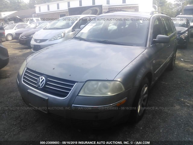 WVWVD63B44E038852 - 2004 VOLKSWAGEN PASSAT GLS GREEN photo 2