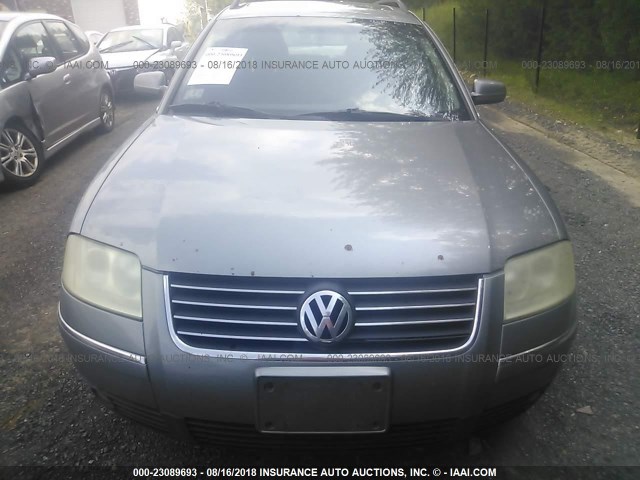 WVWVD63B44E038852 - 2004 VOLKSWAGEN PASSAT GLS GREEN photo 6