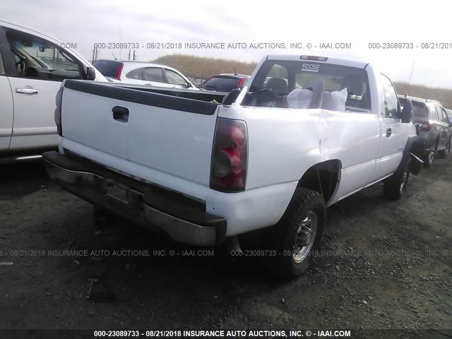 1GCHC24U34E264356 - 2004 CHEVROLET SILVERADO C2500 HEAVY DUTY WHITE photo 4