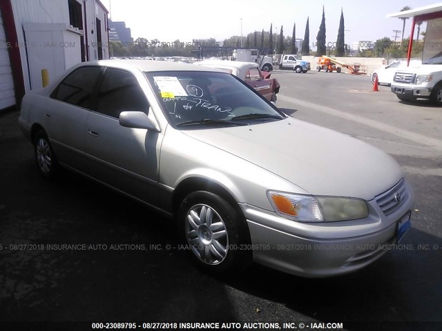4T1BG22K31U064490 - 2001 TOYOTA CAMRY CE/LE/XLE თაფლისფერი ფოტო 1