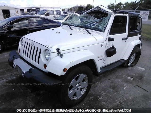 1C4AJWBG8CL173508 - 2012 JEEP WRANGLER SAHARA WHITE photo 2