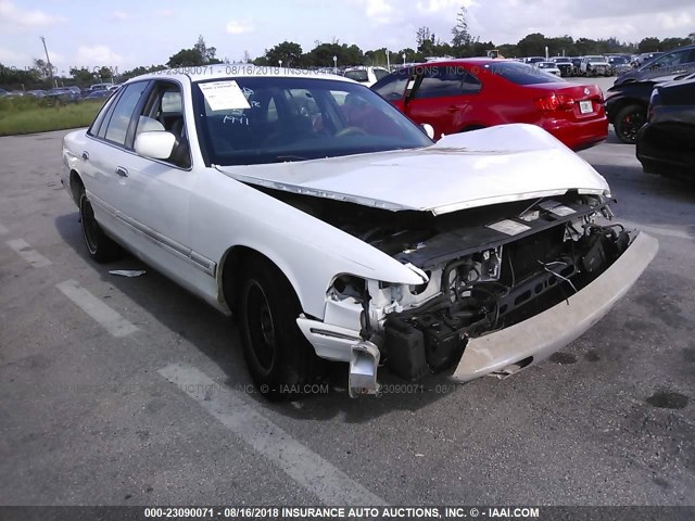 2FALP74W9VX211941 - 1997 FORD CROWN VICTORIA LX WHITE photo 1