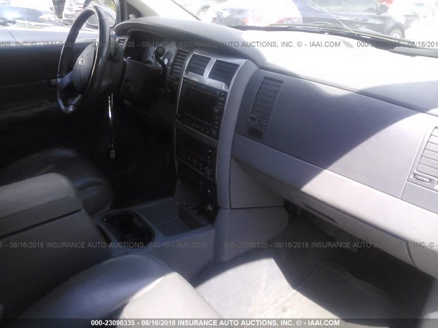 1D8HB58D85F582467 - 2005 DODGE DURANGO LIMITED WHITE photo 5