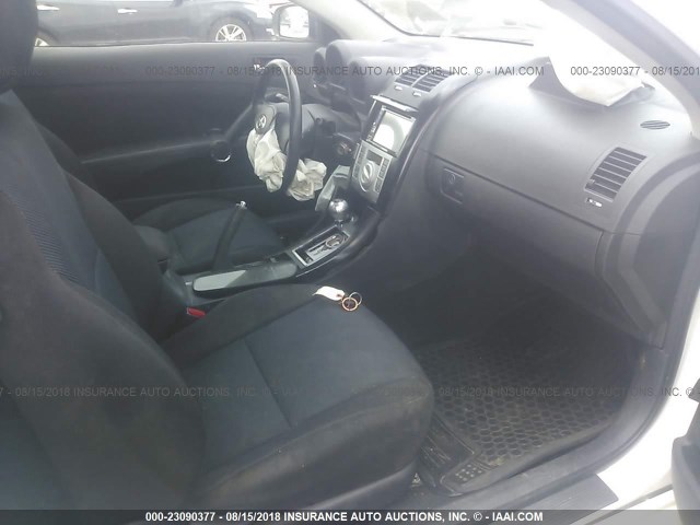 JTKDE177450016990 - 2005 TOYOTA SCION TC 白色 照片 5