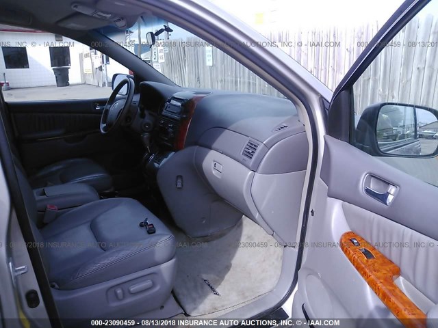 5TDZA22C66S418821 - 2006 TOYOTA SIENNA XLE/XLE LIMITED SILVER photo 5