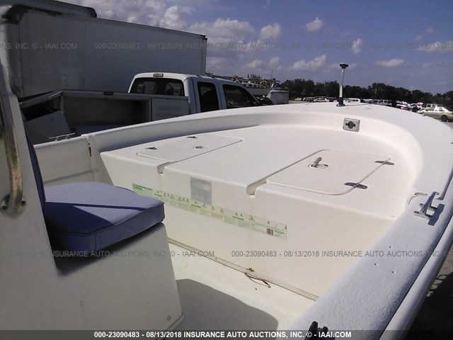 EKH0T742I011 - 2011 CAROLINA SKIFF BOAT  WHITE photo 5