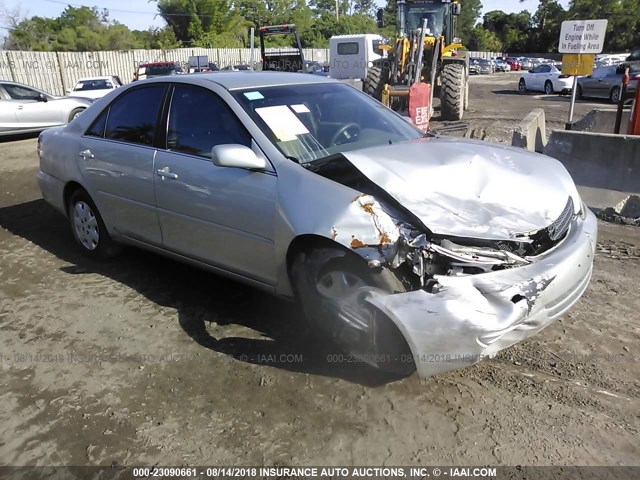4T1BE32K04U793305 - 2004 TOYOTA CAMRY LE/XLE/SE Күміс фото 1