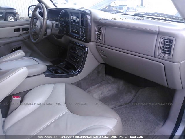 2GTFK69U121292231 - 2002 GMC SIERRA TAN photo 5