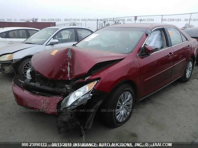 4T4BF1FKXDR296019 - 2013 TOYOTA CAMRY L/SE/LE/XLE RED photo 2