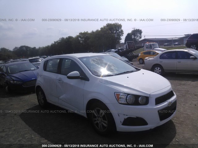 1G1JA6SH5C4157438 - 2012 CHEVROLET SONIC LS WHITE photo 1
