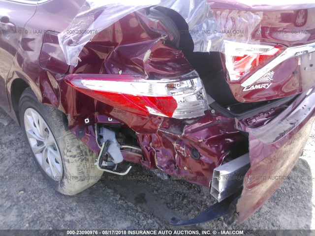 4T1BF1FK8GU512562 - 2016 TOYOTA CAMRY LE/XLE/SE/XSE MAROON photo 6