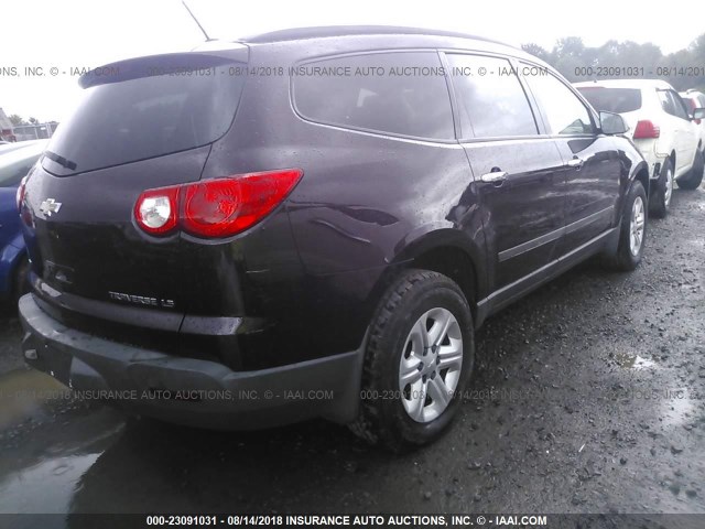 1GNLVEED3AS153492 - 2010 CHEVROLET TRAVERSE LS PURPLE photo 4