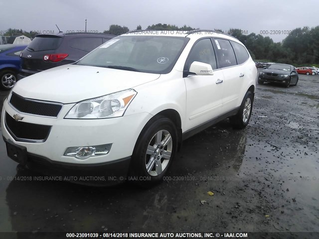 1GNLVFED6AJ209162 - 2010 CHEVROLET TRAVERSE LT WHITE photo 2