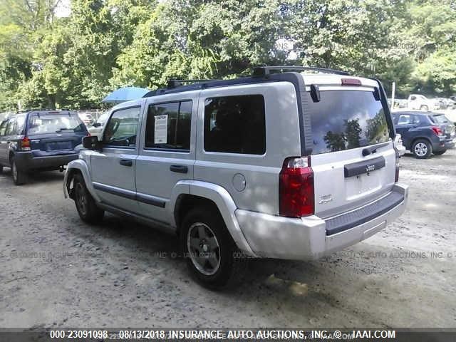 1J8HG48K56C209245 - 2006 JEEP COMMANDER SILVER photo 3