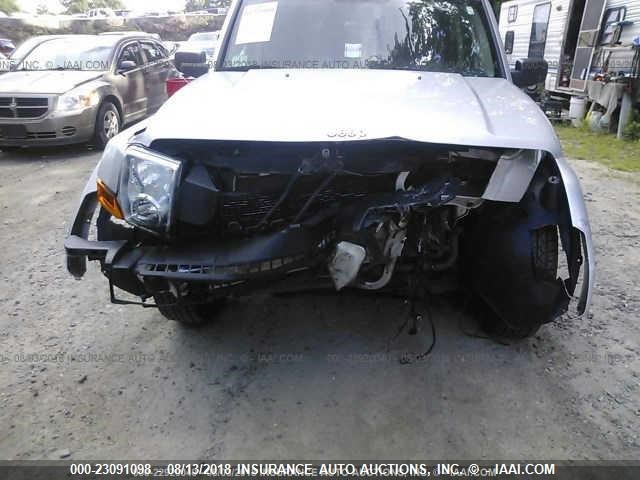 1J8HG48K56C209245 - 2006 JEEP COMMANDER SILVER photo 6