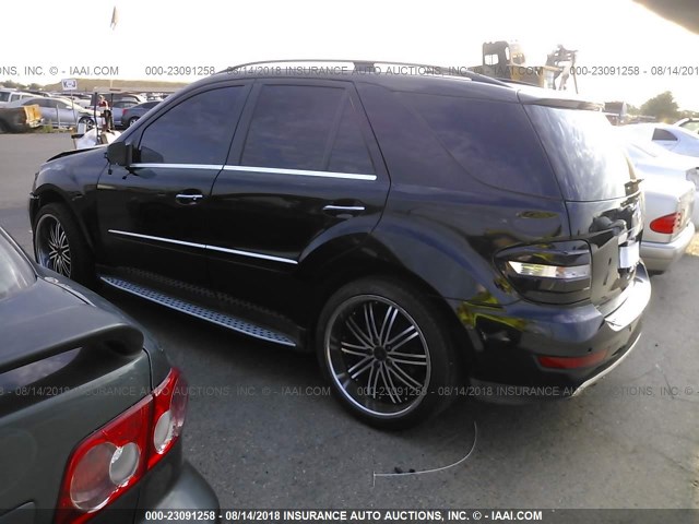 4JGBB86E89A473541 - 2009 MERCEDES-BENZ ML 350 BLACK photo 3