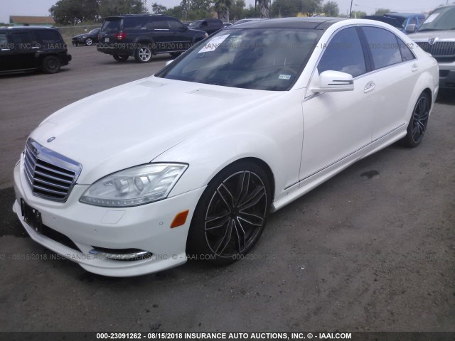 WDDNG8GB9AA023818 - 2010 MERCEDES-BENZ S 550 4MATIC WHITE photo 2