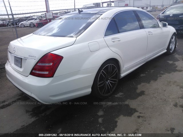 WDDNG8GB9AA023818 - 2010 MERCEDES-BENZ S 550 4MATIC WHITE photo 4