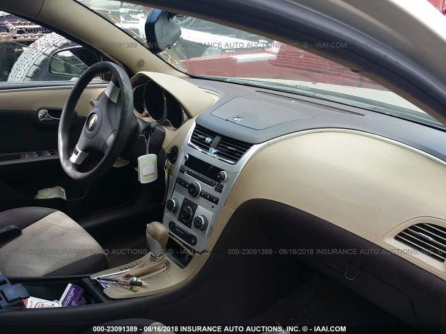 1G1ZB5EB3AF208731 - 2010 CHEVROLET MALIBU LS 棕色 照片 5