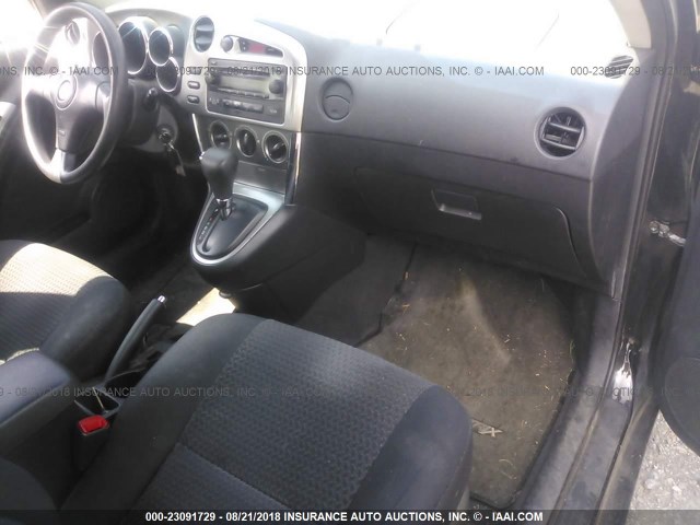 2T1KR32E75C365362 - 2005 TOYOTA COROLLA MATRIX XR BLACK photo 5