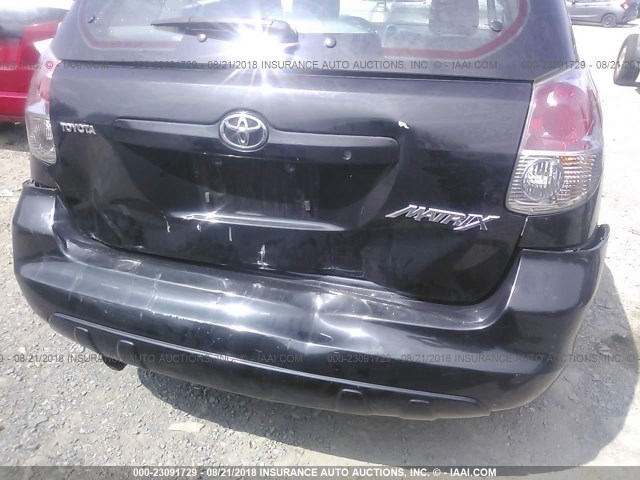 2T1KR32E75C365362 - 2005 TOYOTA COROLLA MATRIX XR BLACK photo 6