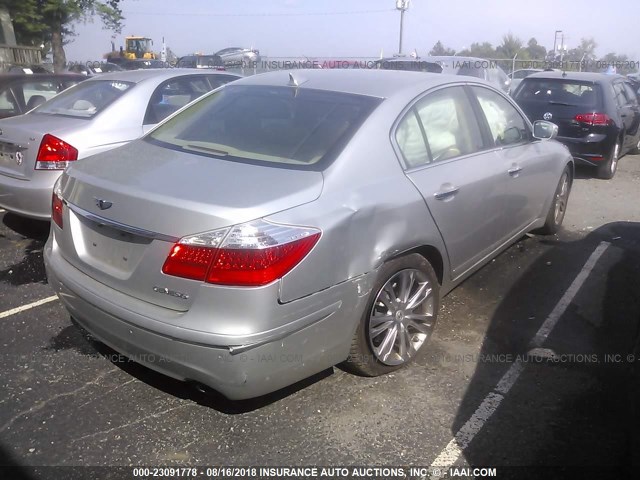 KMHGC4DE4BU121012 - 2011 HYUNDAI GENESIS 3.8L SILVER photo 4