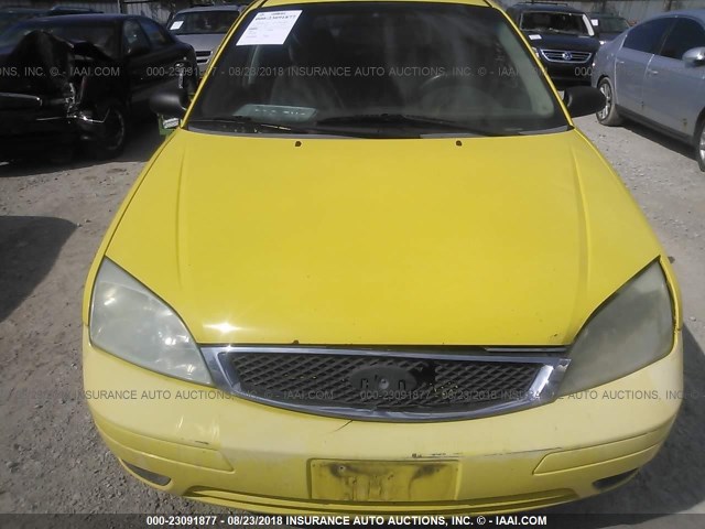3FAFP37N65R122853 - 2005 FORD FOCUS ZX5 YELLOW photo 6