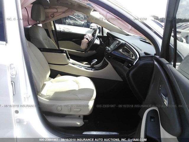 LRBFXBSA3HD020169 - 2017 BUICK ENVISION ESSENCE Սպիտակ լուսանկար 5