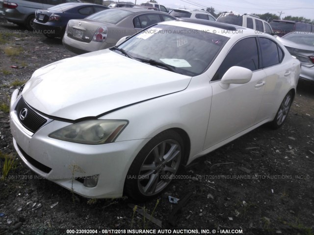 JTHBE262265003460 - 2006 LEXUS IS 350 WHITE photo 2