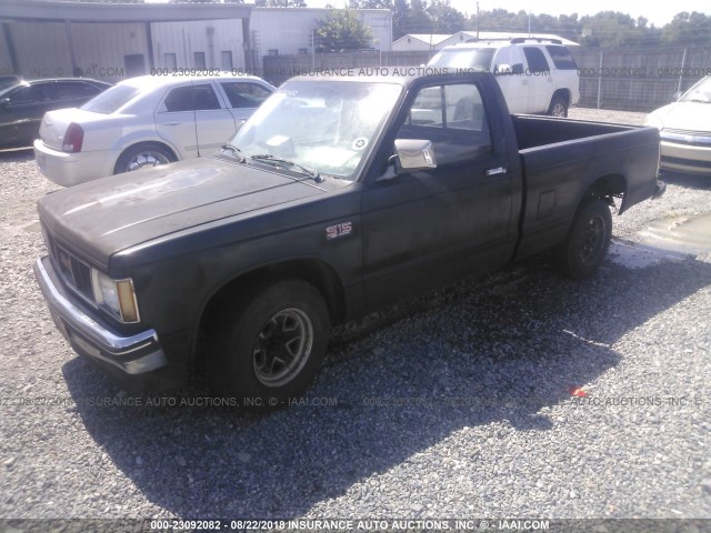 1GTBS14B3F8518201 - 1985 GMC S TRUCK S15 BLACK photo 2