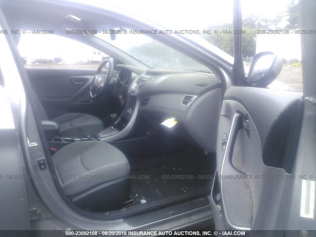 KMHDH4AE8DU591913 - 2013 HYUNDAI ELANTRA GLS/LIMITED ნაცრისფერი ფოტო 5