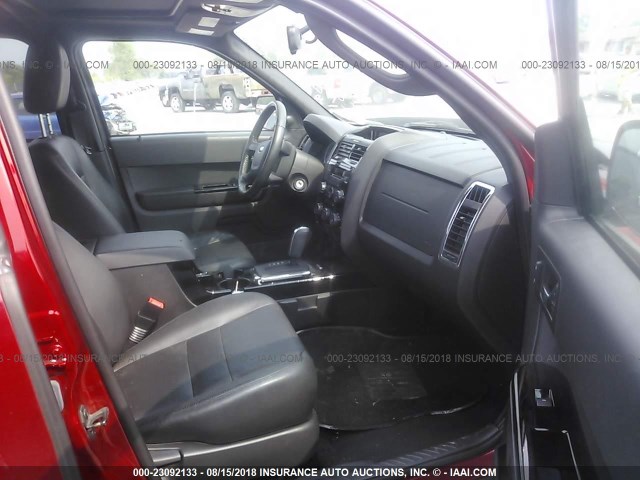 1FMCU04G39KC98128 - 2009 FORD ESCAPE LIMITED RED photo 5