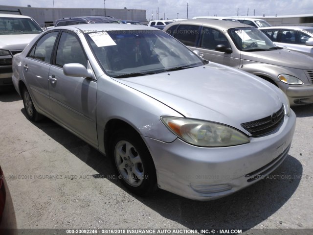 4T1BE32KX3U142195 - 2003 TOYOTA CAMRY LE/XLE/SE Gümüş foto 1