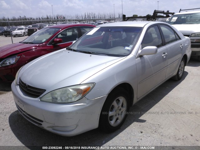 4T1BE32KX3U142195 - 2003 TOYOTA CAMRY LE/XLE/SE Gümüş foto 2