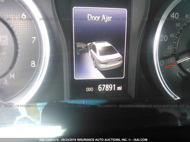 4T1BF1FK3HU281765 - 2017 TOYOTA CAMRY LE/XLE/SE/XSE 黑色 照片 7