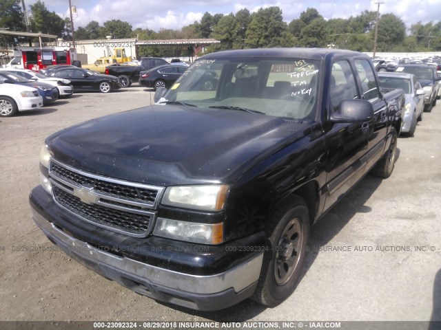 2GCEC13V061298556 - 2006 CHEVROLET SILVERADO C1500 BLACK photo 2