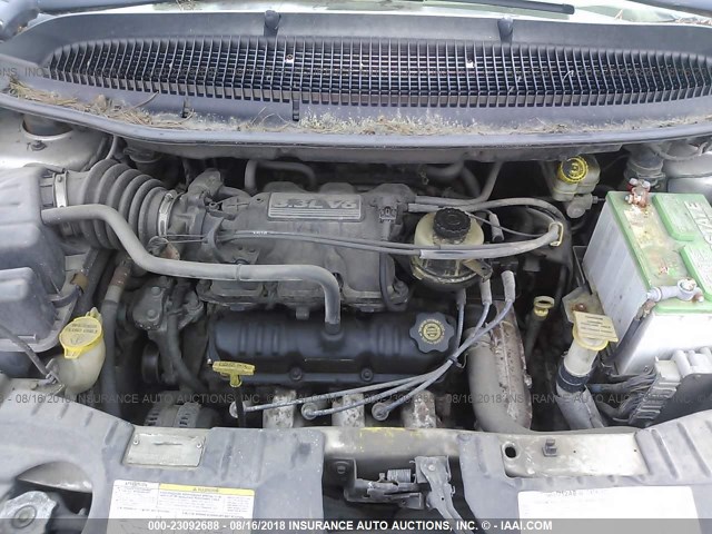 2C4GP44383R318688 - 2003 CHRYSLER TOWN & COUNTRY LX SILVER photo 10