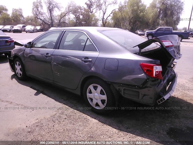 4T4BF1FKXCR162044 - 2012 TOYOTA CAMRY SE/LE/XLE GRAY photo 3
