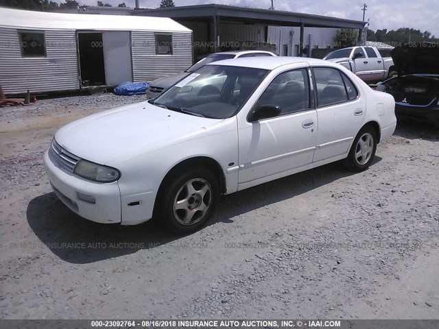 1N4BU31D9VC255130 - 1997 NISSAN ALTIMA XE/GXE/SE/GLE WHITE photo 2