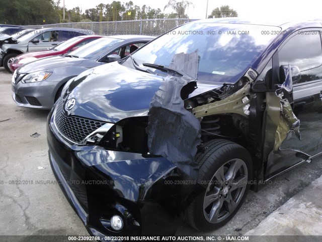 5TDXZ3DC1HS860542 - 2017 TOYOTA SIENNA SE BLACK photo 8